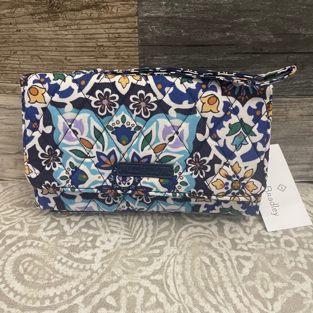 Vera Bradley RFID All in One Wristlet Blue White Floral Tile Wallet